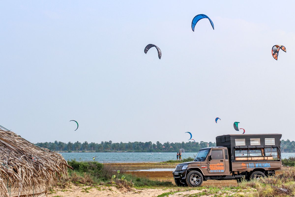 kiteworldwide's tweet image. I’d rather take my 4x4 to the beach than the luxury car to the office.