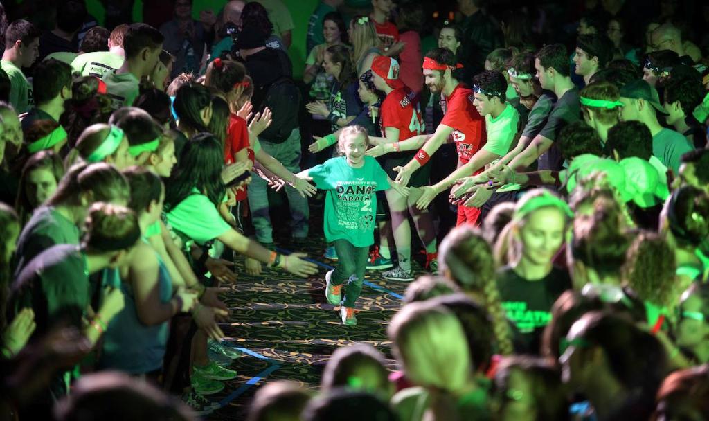 uiowa's tweet photo. 24 hours of no sleeping, sitting or caffeine, all For The Kids. A look back @UIDM 23 in photos: https://t.co/xRkgHu5OBH #UIDM23 #FTK π https://t.co/0eNf8O1KoV