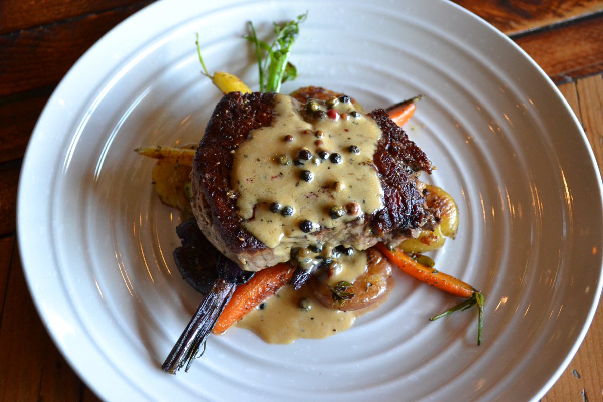Jillsfoodtravel's tweet photo. Where will you be on #ValentinesDay? @DomaKitchen in MDR offers a 3-course menu for $50 per person. Full dinner menu will also be available. https://t.co/QIF1qCll4z
