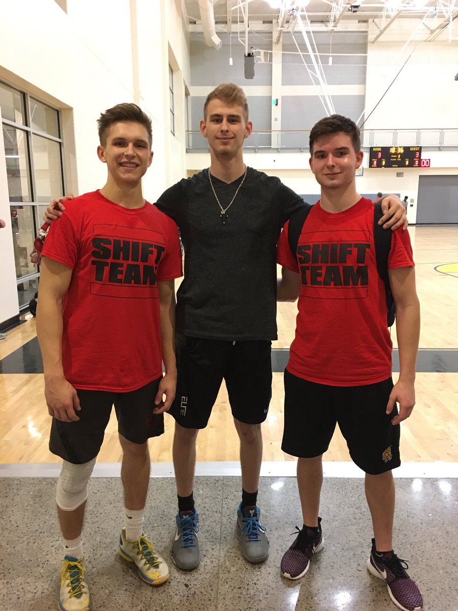 MadeInUSA13's tweet image. We got the dub, going to playoffs🏀💪🏻 #ShiftTeam feat: Coach Cox