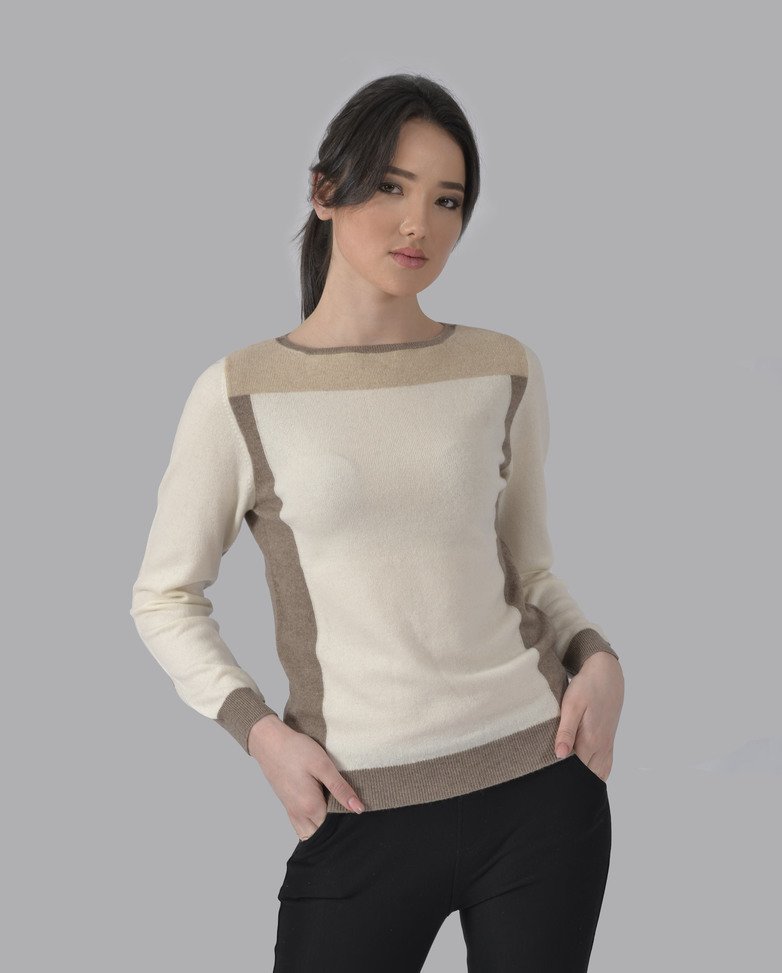 CashmereKingdom's tweet photo. This creamy organic cashmere sweater looks extremely stylish and elegant. Add a chic and c… https://t.co/dyEVgGYCnF https://t.co/WTcWRWPRlA