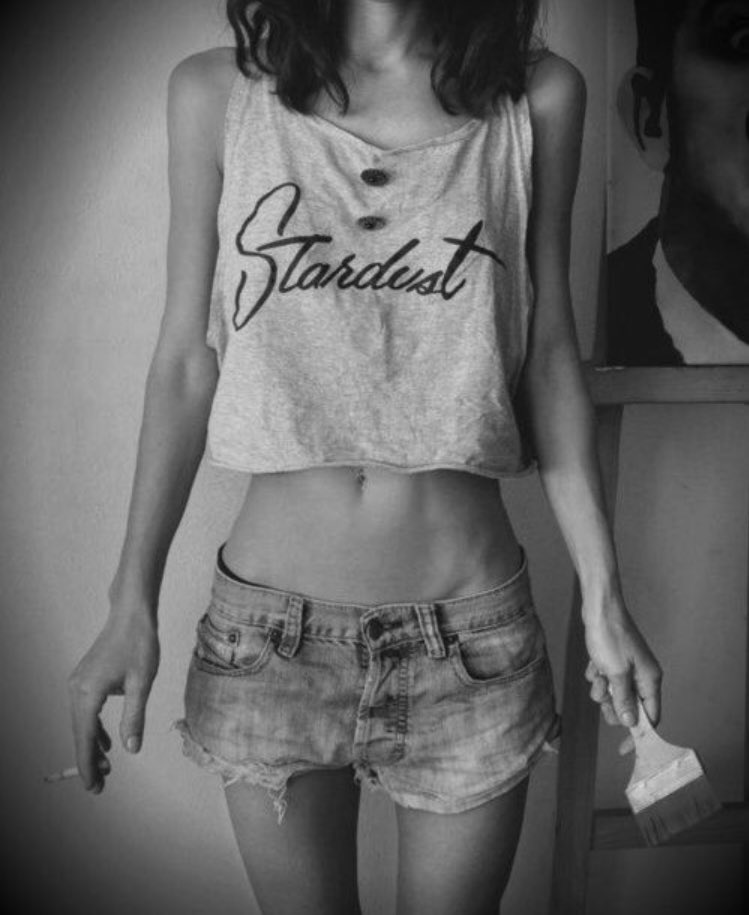 starvinganna's tweet photo. I wanna be that petite friend that looks good in everything #thinspo #morningthinspo #thighgap #hipbones #skinny #thin #tiny #anorexia https://t.co/8rcgrkGBH7