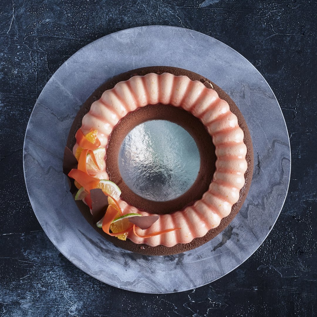 Sharp with citrus and rich with cinnamon and honey. Refreshing and indulgently delicious at the same time. #cake #dessert #dessertporn