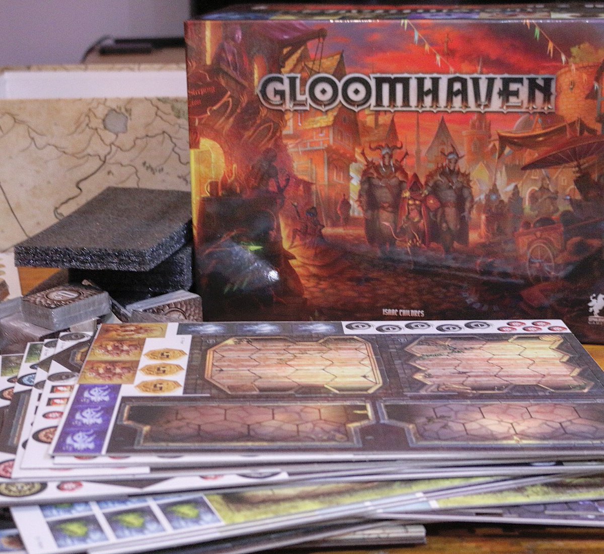 BitsOfBoard's tweet photo. Gloomhaven has finally arrived :D! I cannot wait to get stuck into this one, what a beauty! @Cephalofair https://t.co/BCWyaKocoz