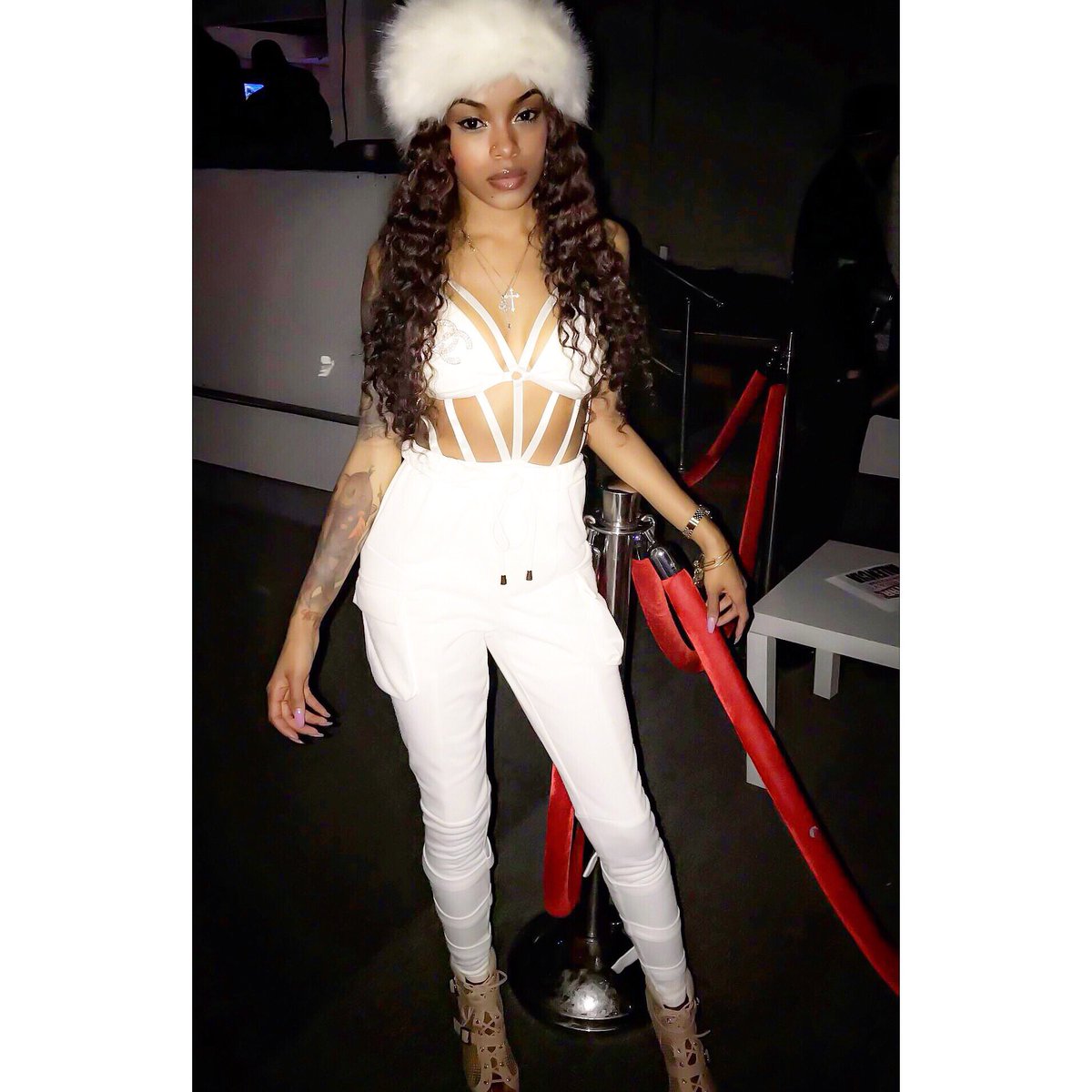 Iamericole's tweet image. Was feeling real godly at #PostBar Saturday 😍👼🏽🤤🤤