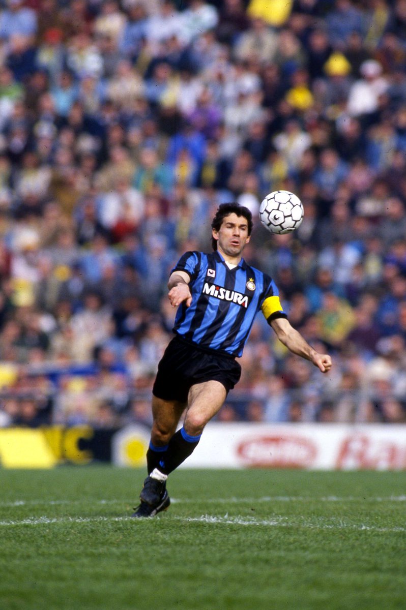 Tanti auguri a Giuseppe Baresi! Capitano e bandiera interista. Fratello di Franco, leggenda rossonera.
