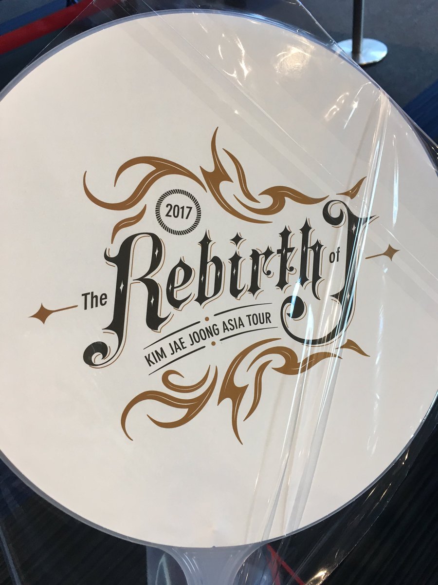 [PICS] 170207 “Kim #Jaejoong Asia Tour Concert in Yokohama ‘The REBIRTH of J’” ― Official Goods: Uchiwa #김재중 #ジェジュ cr.onekiss12626