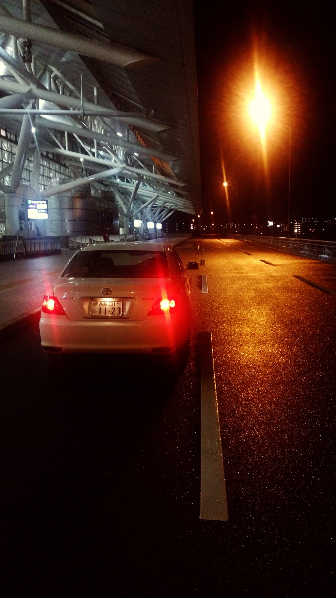 Twitter এ 田中 雄大 乗ってる車名と長所と短所書いてけ 長所 加速すんごい あんまり煽られる事ない 排気量デカイから高速道路でも疲れない 短所 長所が少ない 燃費くそ Dqnにみられる ハイオクだから金が飛ぶ飛ぶ じいちゃんからのもらい物 女子ウケ悪い