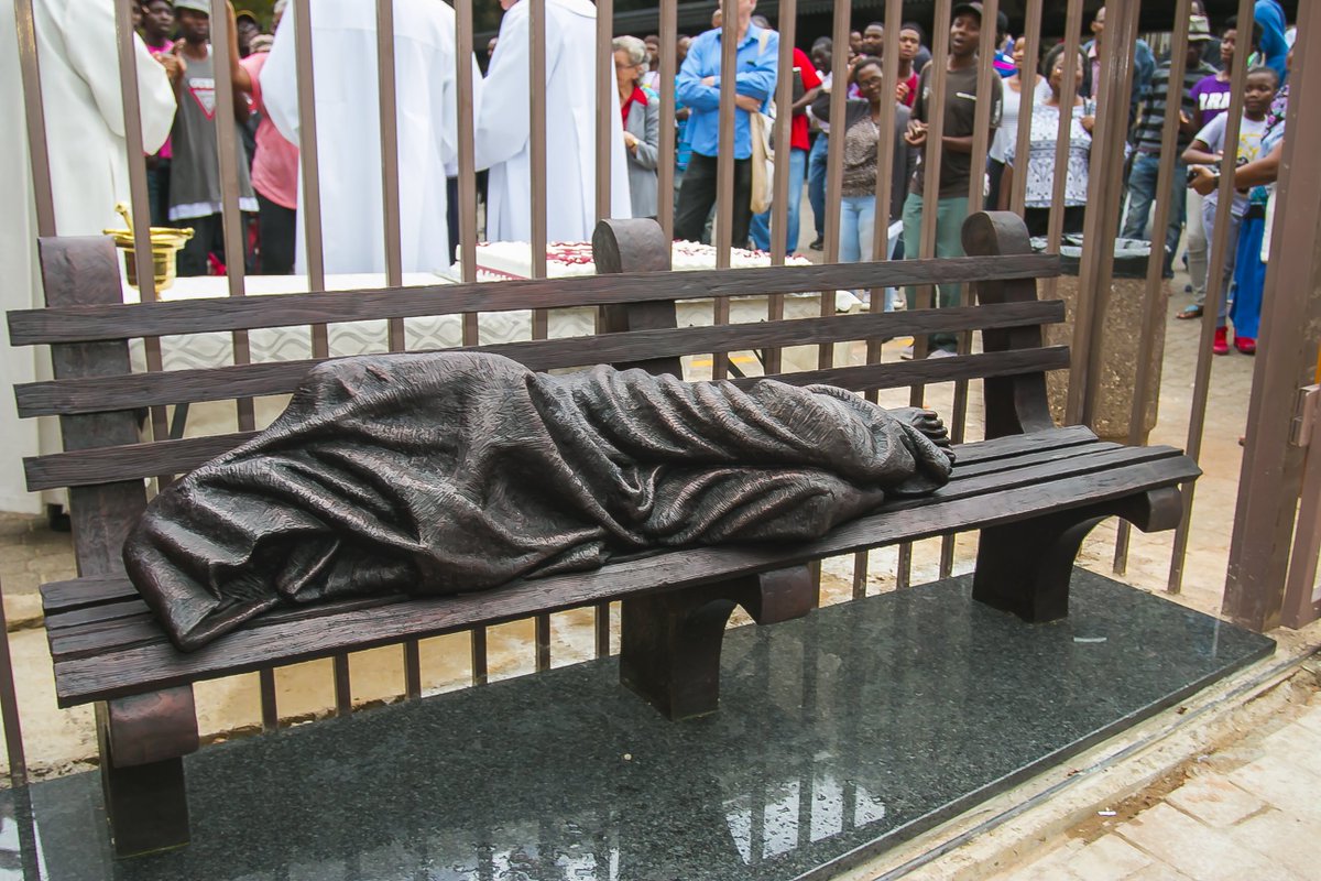 TrinityJhb's tweet image. #HomelessJesus by Timothy P Schmalz in front of Holy Trinity Catholic Church, Johannesburg, South Africa @trinityjhb trinityjhb.co.za/homeless-jesus/
