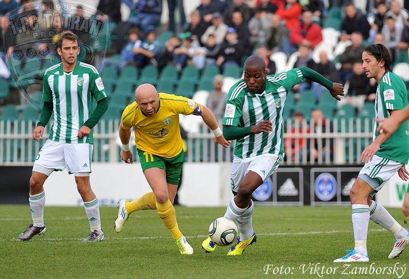 PERSIJA kembali kedatangan striker pemain asing seleksi, yaitu Jhonatan Mariano Bernardo. Bbrp pmain asing lg akan menyusul gabung. (JP/AJ)