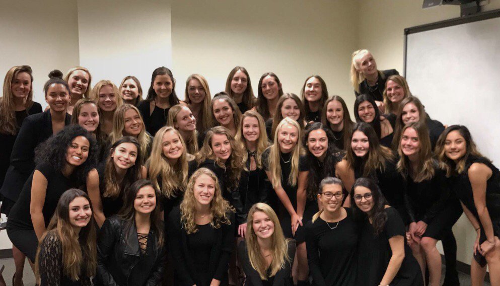 Look at our new members looking so fine for their first meeting 😍❤️