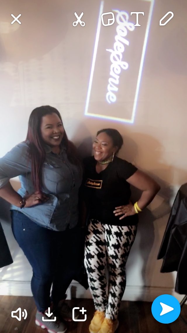 iAmShav's tweet photo. My Britt 😍💛⚪️🖤 @Iam_BWill #solesense https://t.co/u4mfBV7zxo