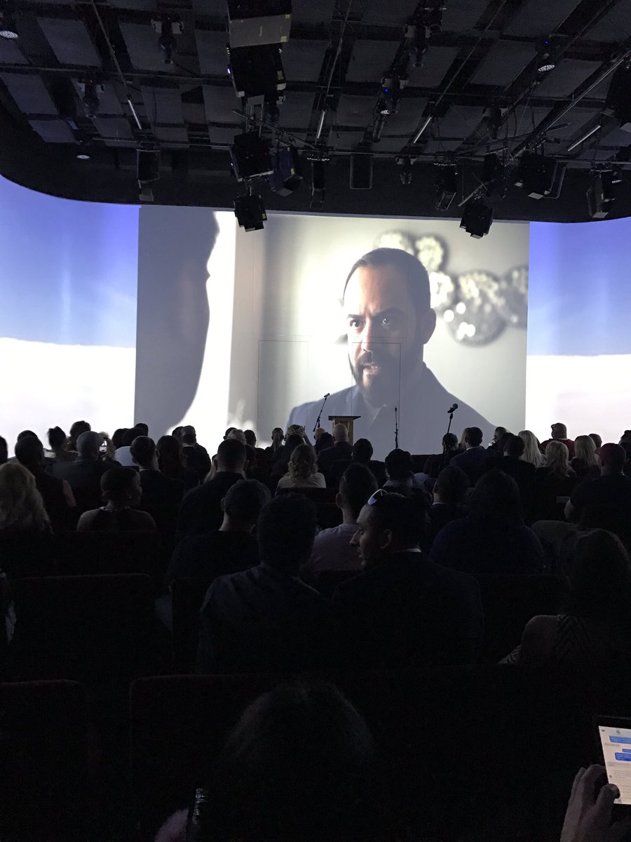 D_Train_'s tweet photo. Pretty cool when a sold out audience watches you on the big screen! Thank you Houston! #Actor #TrapPlane #Webseries https://t.co/5VxG6SXLLl