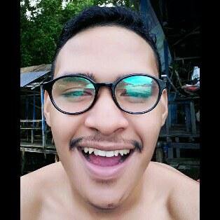Come join me, or you'll be left behind #BIGOLIVE > Kuis guyss.  web.live.bigo.sg/2120060767_382…