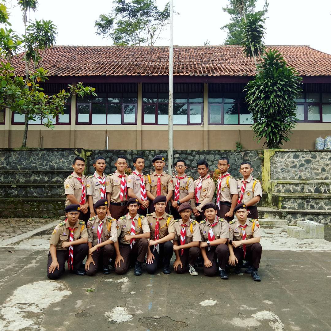 dkc_cianjur's tweet photo. Satu pemikiran satu tujuan jayalah selalu jayasasana #Mantap jiwa
Foto @ilhamfadillah02
#gerakanpramuka #RainasPramuka2017 #RaidaJabar2017 https://t.co/XPS9hoUHsp