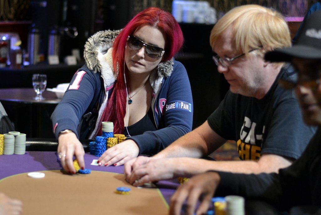 Deerfoot casino poker