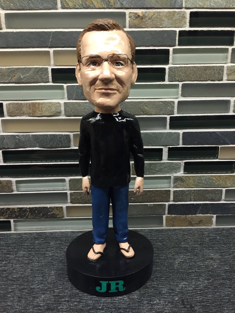 jrizzleAWS's tweet image. Shout out to everyone @CumulusNetworks.... bobbleheads rock!