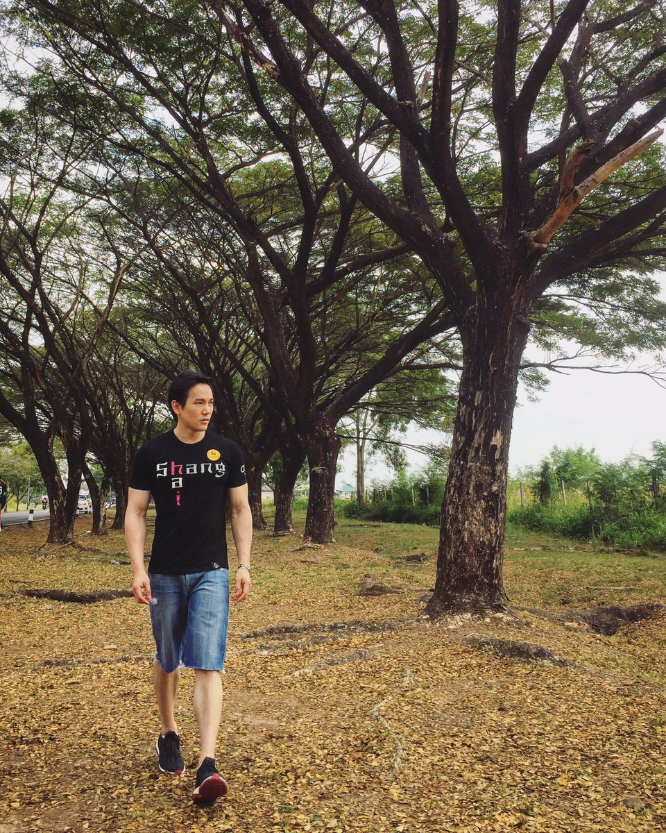 JoeTrivisvavet's tweet photo. ใจพังๆ😌🍂🍂🍂...เที่ยวโคราชกันครับ😁#abc6 #abc6ongroundkorat #abcbyspu #abcbyspu6 #abcshanghai #ใจพังพัง #adidasthailand #pureboostzg https://t.co/S9SkvAa0GD