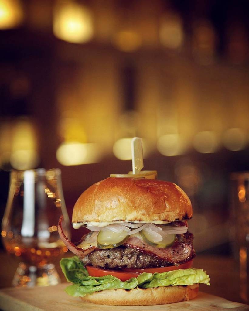 Do you love burgers as much as we do? 
Here is our new 160g Cape Grim Beef Burger with twi… ift.tt/2jWHJBN