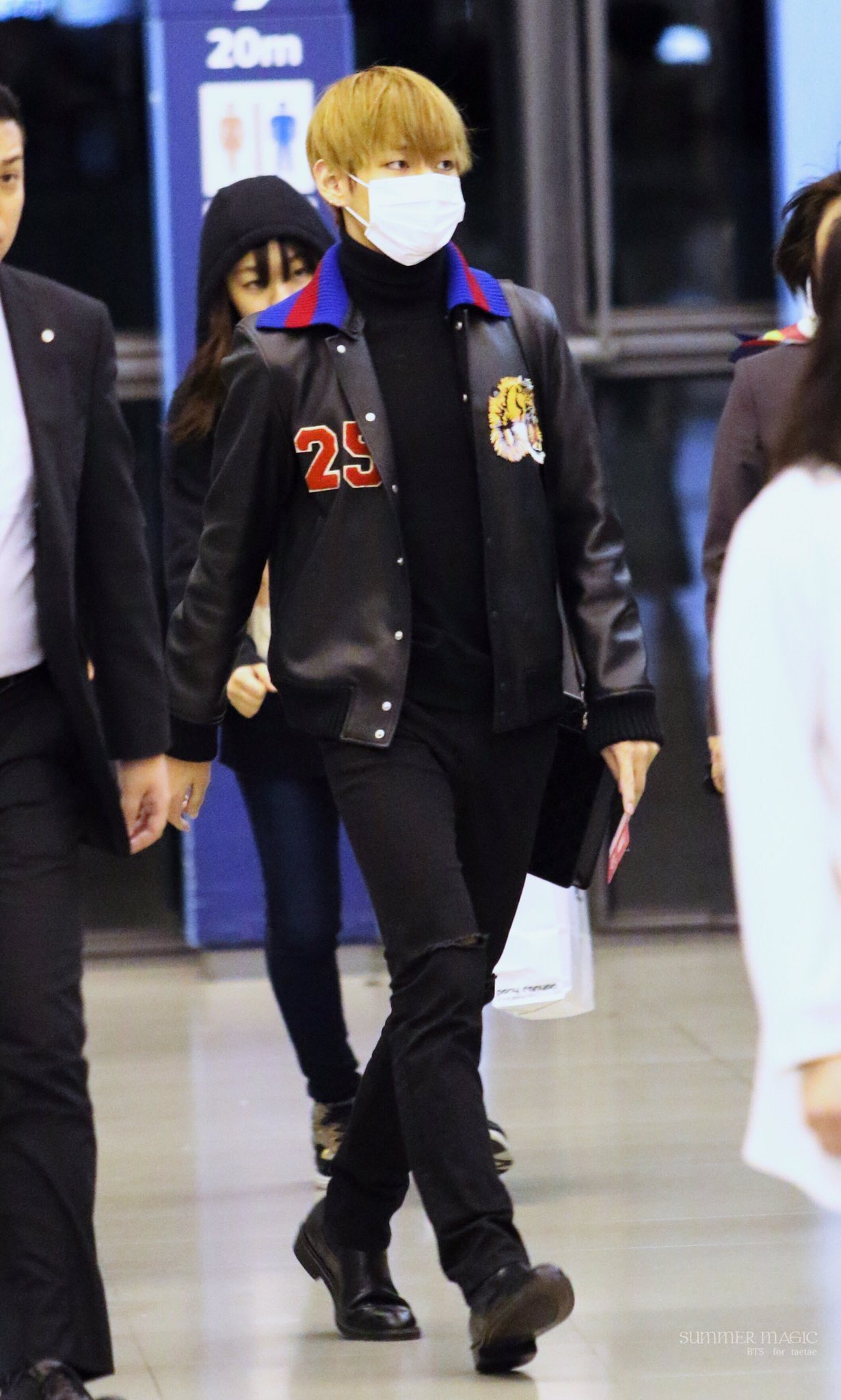 Tae Tae בטוויטר So Gucci Why Haven T You Hired The Human Gucci As Your Model Yet This Man Literally Breathes In Gucci Taehyungforgucci T Co Uhqzeeq0jb