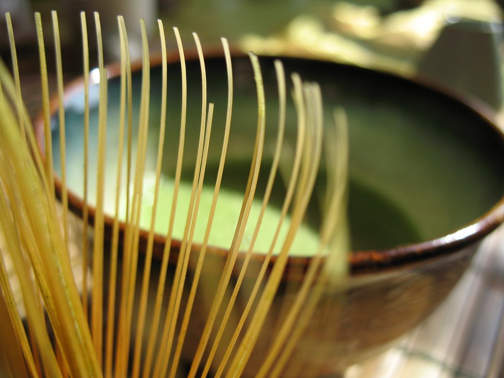 #Japon L’art de préparer (et de cuisiner) le #matcha 🍵 japonisez-vous.org/lart-de-prepar… #cuisine #greentea #recettes #japonaises