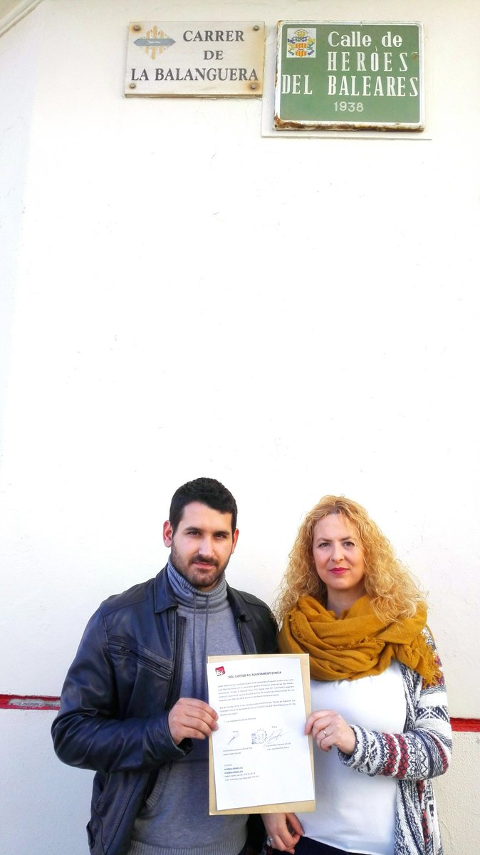 IsabelVallesG's tweet photo. @euinca Exigimos la retirada de la placa  "Héroes del Baleares" por la exaltación d la mayor masacre del franquismo @memoriaEUIB @IUMemoria https://t.co/h0K61xpK9z