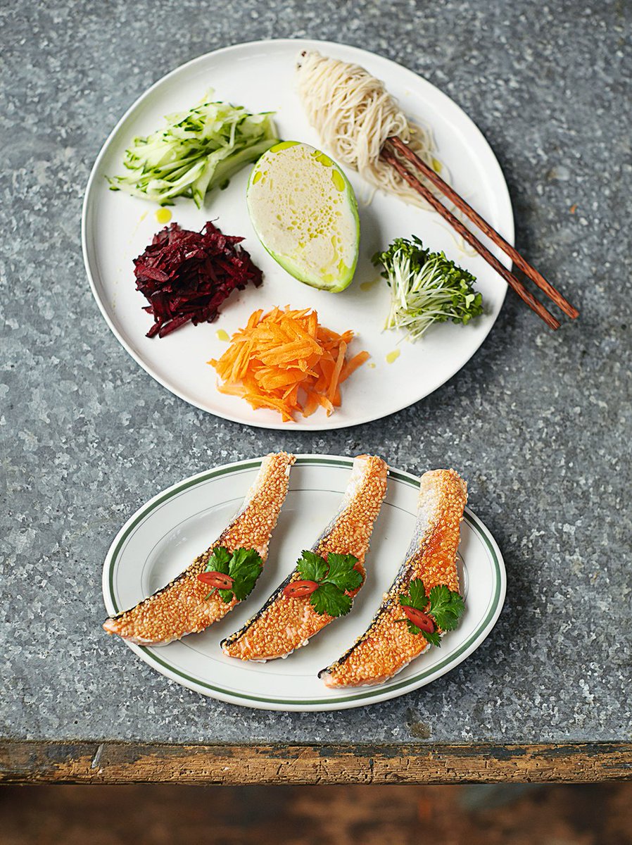 jamieoliver's tweet photo. 5 beautiful ways with salmon getting those omega 3 and essential fatty acids into our diet x xx https://t.co/GyHPdDB8Zs https://t.co/Aal5tasJVC