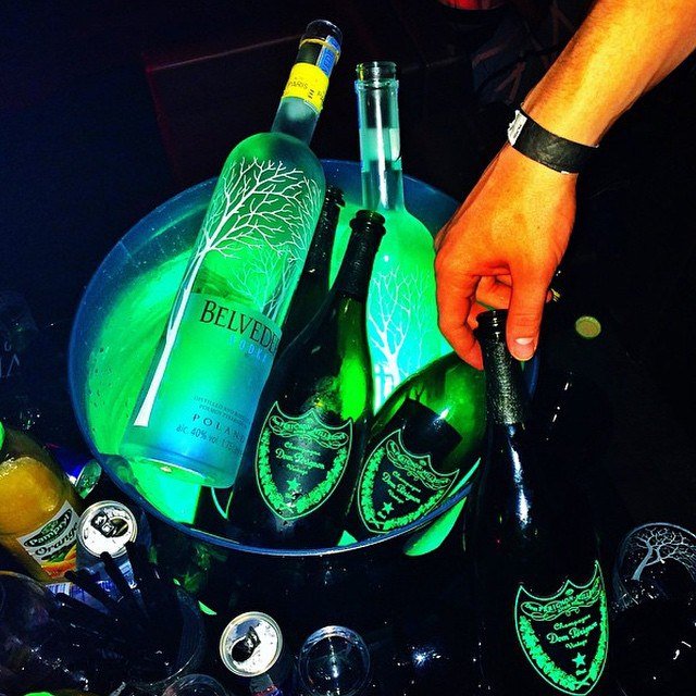 abdelhakdahar's tweet photo. Who wants #adrink ? https://t.co/y7iEFtJGov