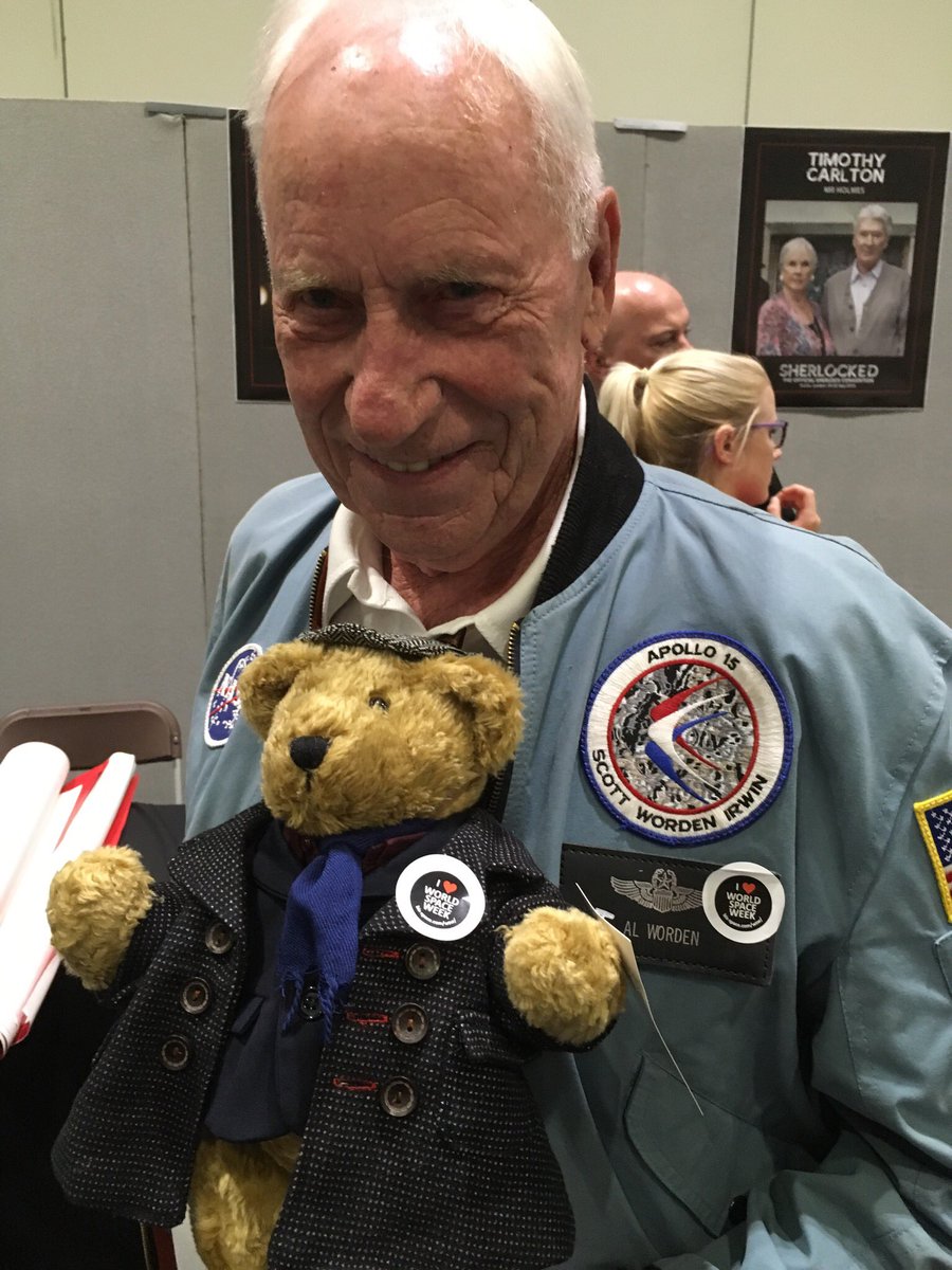 Victrix75's tweet photo. Happy Birthday to #Apollo15 amazing #astronaut @WordenAlfred A great pleasure to work with & call you my friend. πpro photos: c.@MCockerham https://t.co/vDayz49Yxi