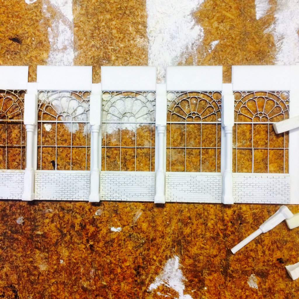 IntArchBTN's tweet photo. Our 1st year #interiorarchitecture students build @concorde_2 #workinprogress @artsbrighton #modelmaking #components https://t.co/0DvY3z64LA
