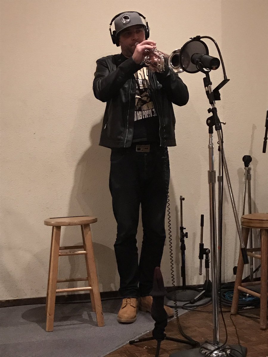 DefendersOfFunk's tweet photo. Ryan Scott of the Monophonics Laying tracks on Jadon Figuerido's upcoming solo release "Delta Groove" https://t.co/dzQdVaEVlo