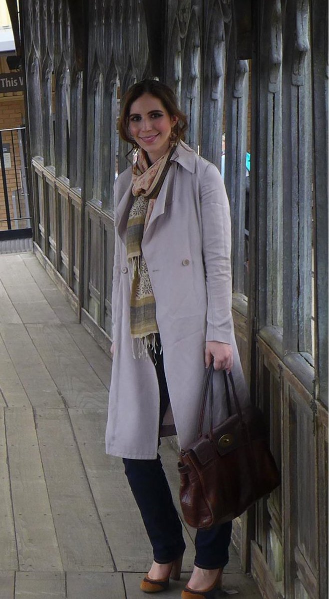 Paddington_Ozzi's tweet photo. @safestoreltd Day 1 of my weekly outfit plan. I should have gone for warmth over style + not a mac! #safestore #stuffisgreat #win https://t.co/3On52dTaAm