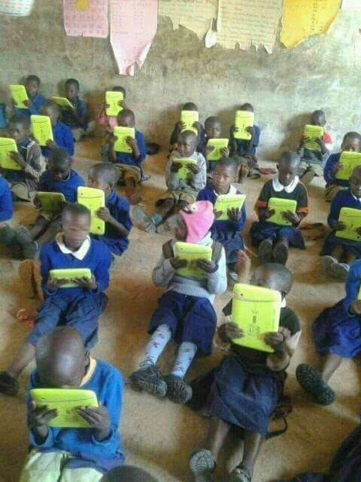 scheafferoo's tweet photo. Also what level of "We have no clear priorities over our children" is this???!!! WTFFFF https://t.co/f7LUvxveOW