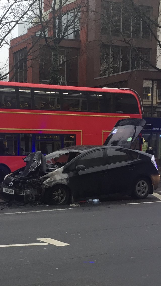 Jmroberts343Jmr's tweet photo. Another Prius PHV fire,time for a recall ? https://t.co/XCAKoynkd5
