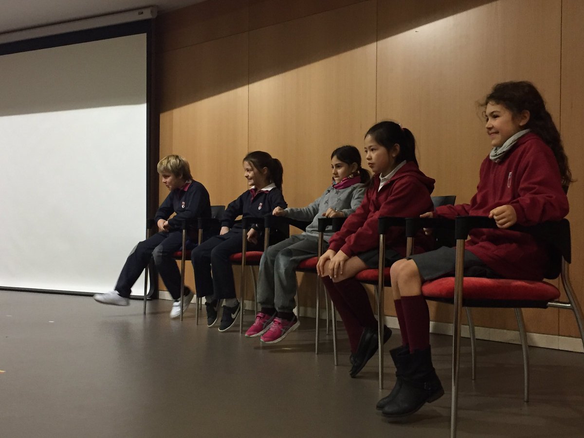 PadreDamianSSCC's tweet photo. The final Spelling Bee competition is here! We are very exicited!! #spellingbee #amco #3rdand4thgrade https://t.co/Nb6tU8ztIG