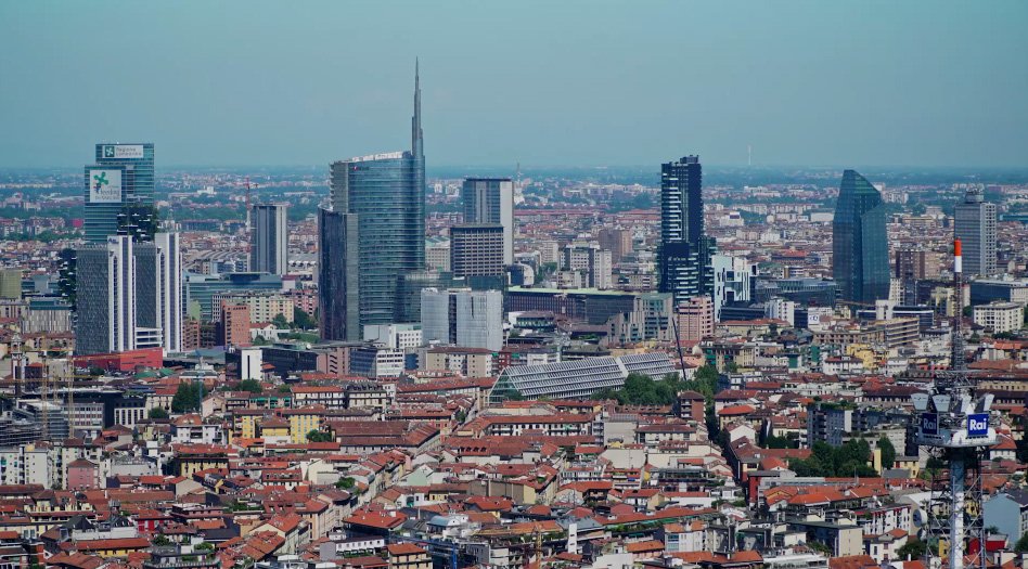 Ilsuggeritore's tweet photo. Oggi #Cult @radiopopmilano 11.35 tanti ospiti, fra cui #MassimoZanichelli con @ChassisRadioPop x #ilvoltodiMilano @CinemaBeltrade... https://t.co/xUSV1kcB3X