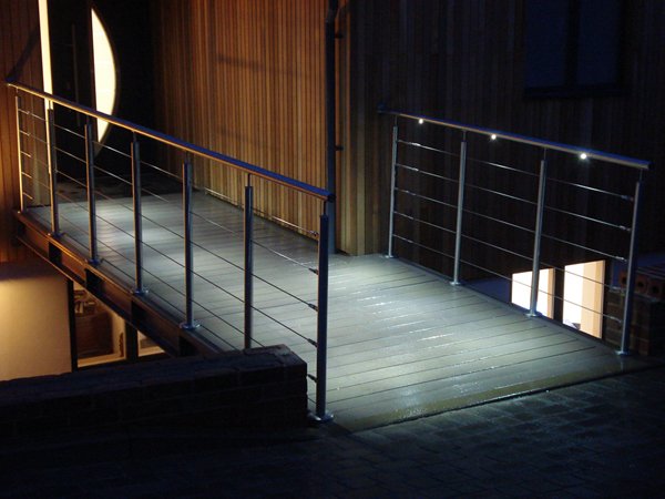 handrailsuk's tweet image. Our  #IlluminatedHandrails demonstrate a sense of aestheticism to walkways in all applications! ow.ly/QOpu308J54z