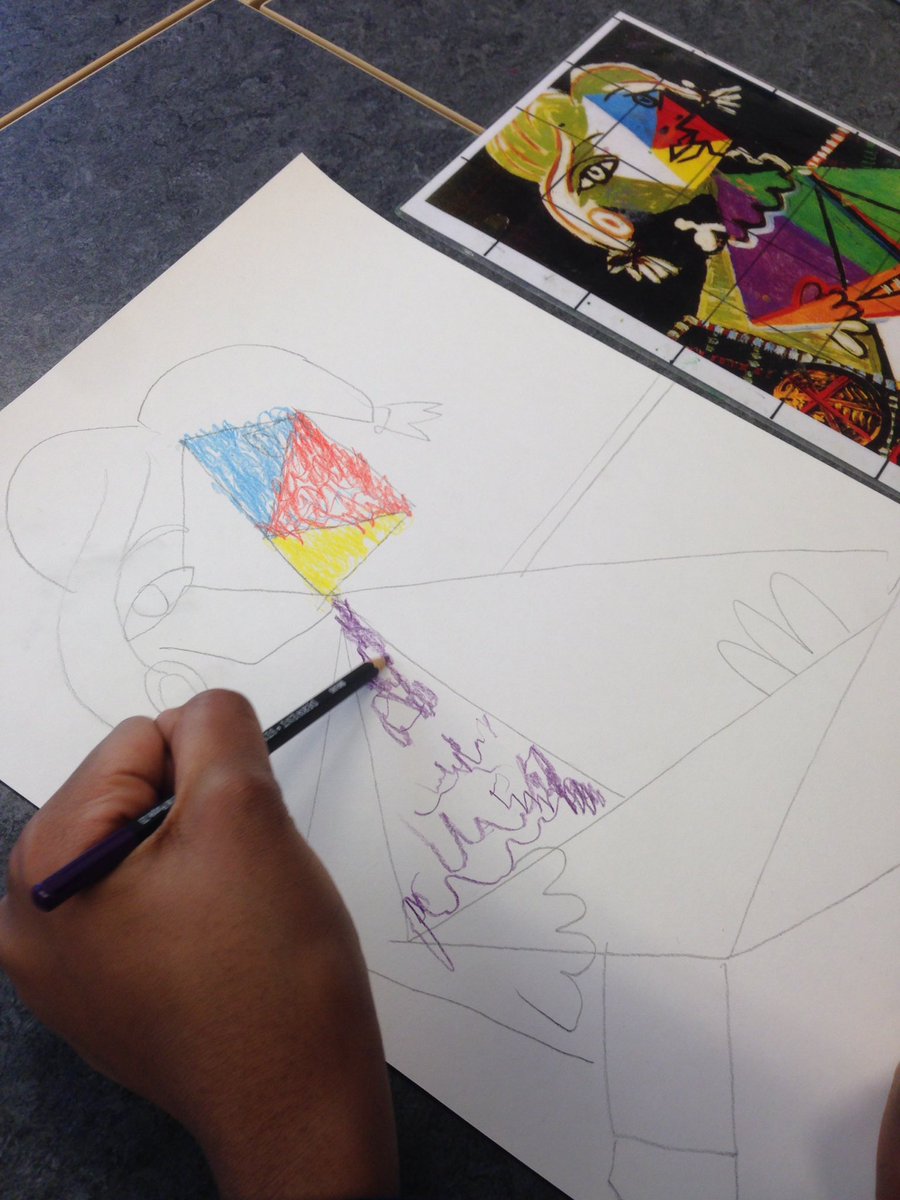 TomasNanne's tweet photo. S1 utvecklar sina analyserande och hantverksmässiga  förmågor genom parafraser!
Här e det Picasso in the making.#edsbergsskolan #konst https://t.co/hUCqcfMUNt