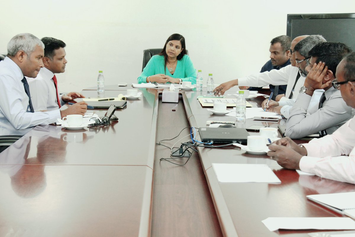 MoEdumv's tweet photo. Minister Dr @aishathshiham meets MP of South Kulhudhuffushi constituency Mohamed Nasheedh. https://t.co/m9pOrdAw8x
