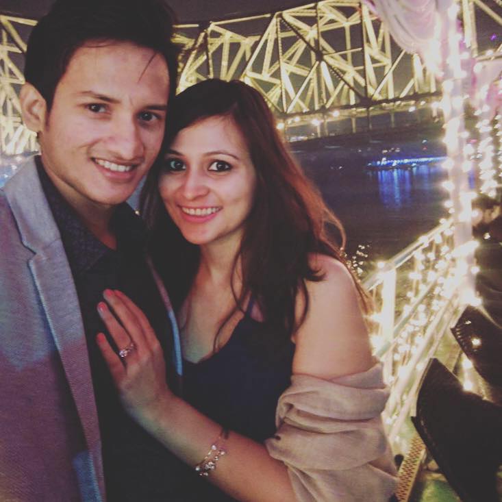 pujajain11's tweet photo. Love is too weak a word for what I feel for U. One life is too small a time to express how madly I'm in <3 with U. @addatimes #ValentinesDay https://t.co/VomdKxzr6u