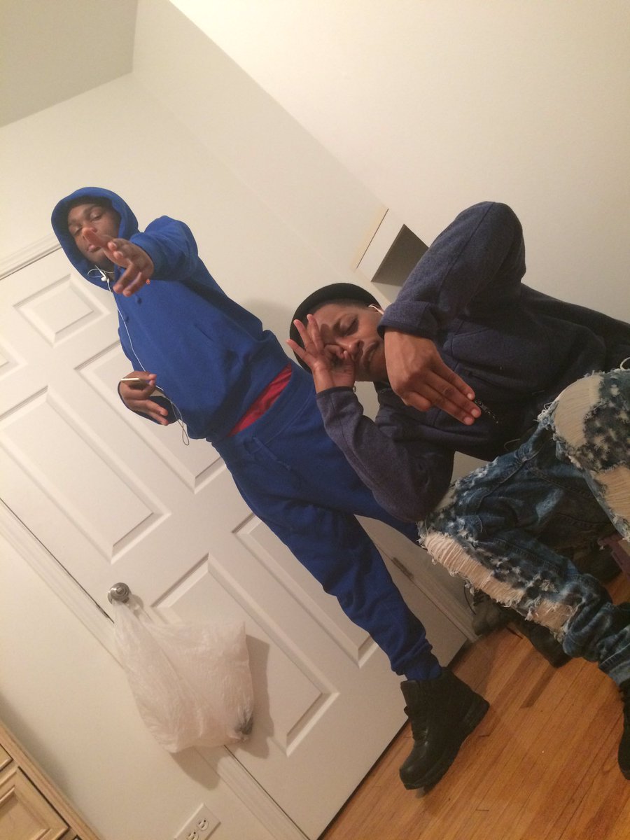 OB_CAPONE_KD's tweet photo. Son Son 🅾️🅱️🙇🏽 https://t.co/AW9B2Qowm2