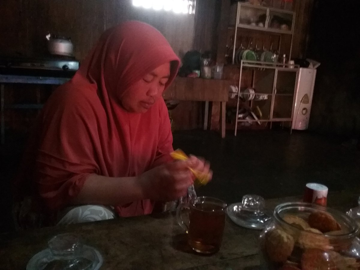 KucingPelabuhan's tweet photo. @FaridaN_F @JogjaUpdate malah sedih. Anakmu jak ng dieng loh. Desember wingi aku bar ndono. https://t.co/PAVhZPFRB5