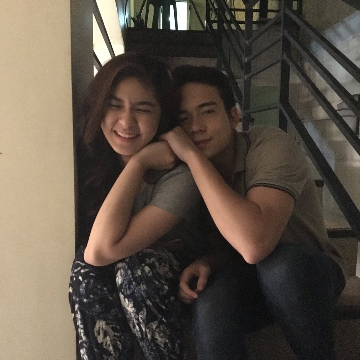 jmsnblake's tweet photo. #WansaMyHairLady last taping day. I'll miss you Goldie 😘💛 @iamAndalioLoisa https://t.co/1dMJrW7DFk