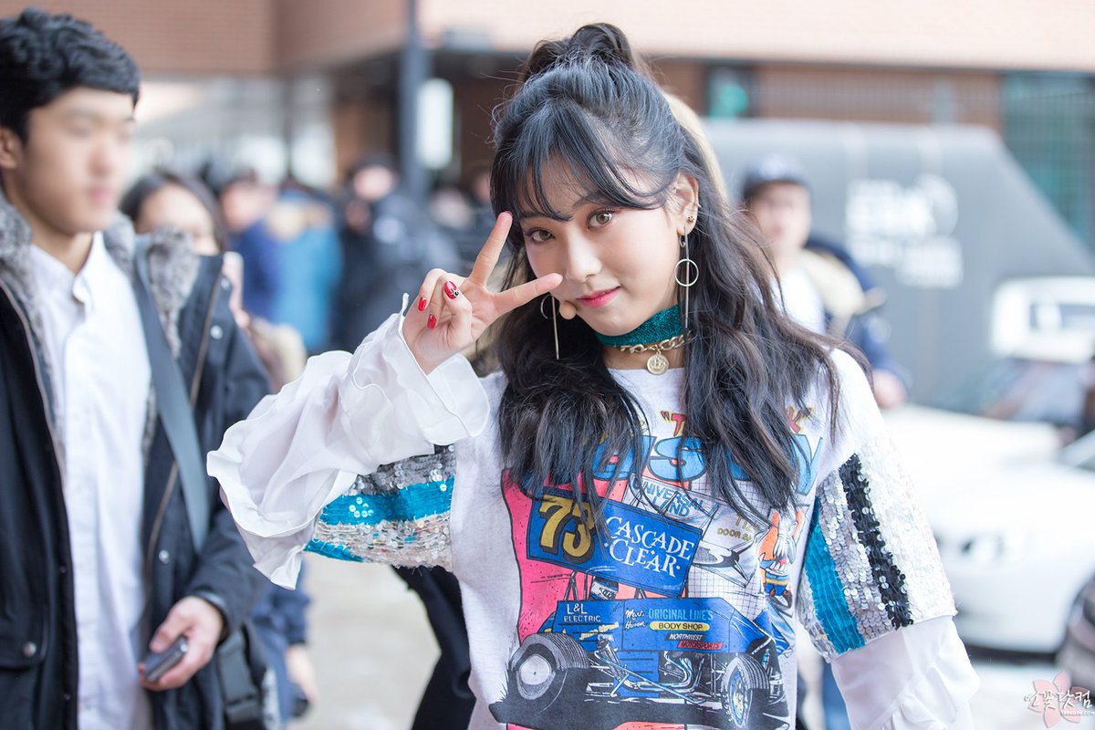 170207 서공예 졸업식 #CLC #승연(<a href="/CUBECLC/">CLC·씨엘씨</a>) #씨엘씨 #장승연 #도깨비 #CRYSTYLE 19961106.com/111