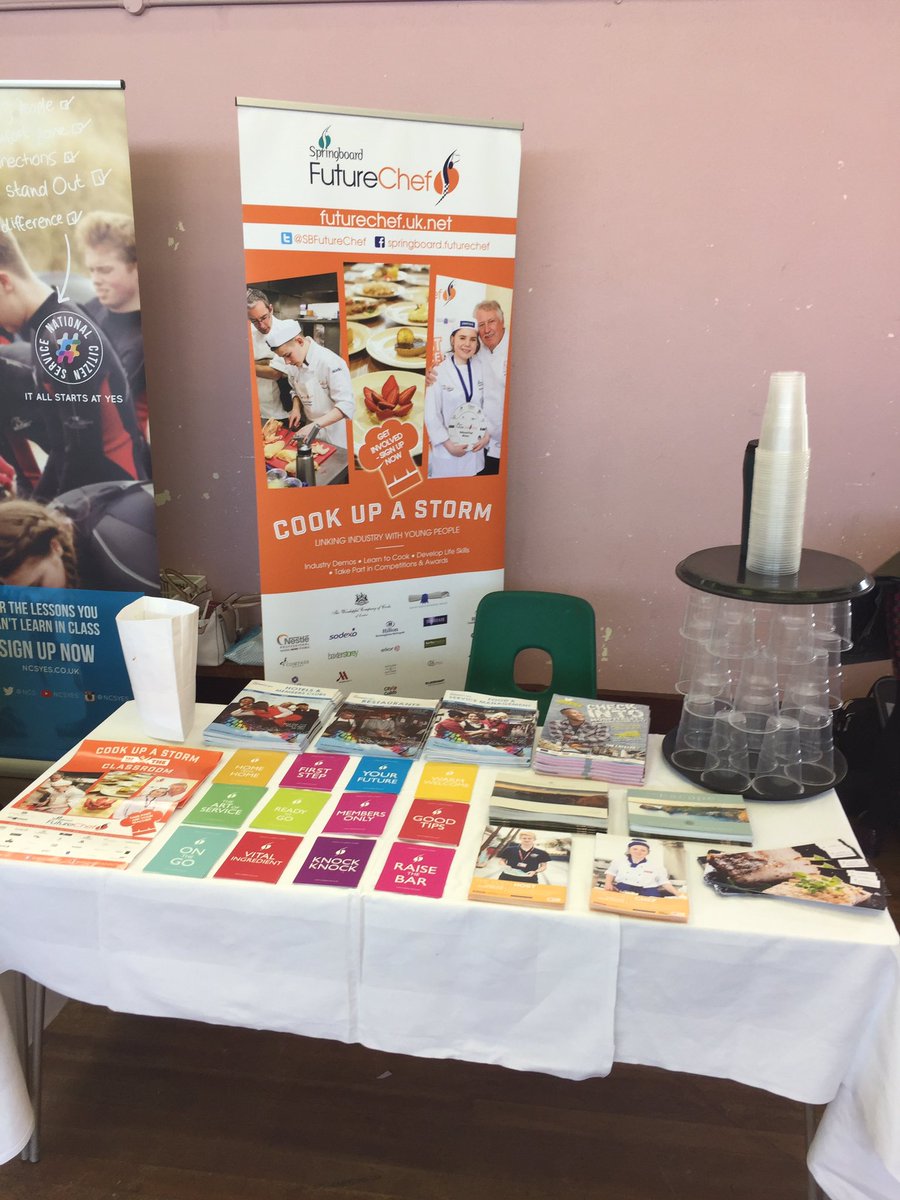 SpringboardCW's tweet photo. @cambornescience Careers Fair #cornwallcareers #chef #hospitality #hospitalitycareers @CareerScope_SB @SpringboardCW https://t.co/2fIAIT0vHi