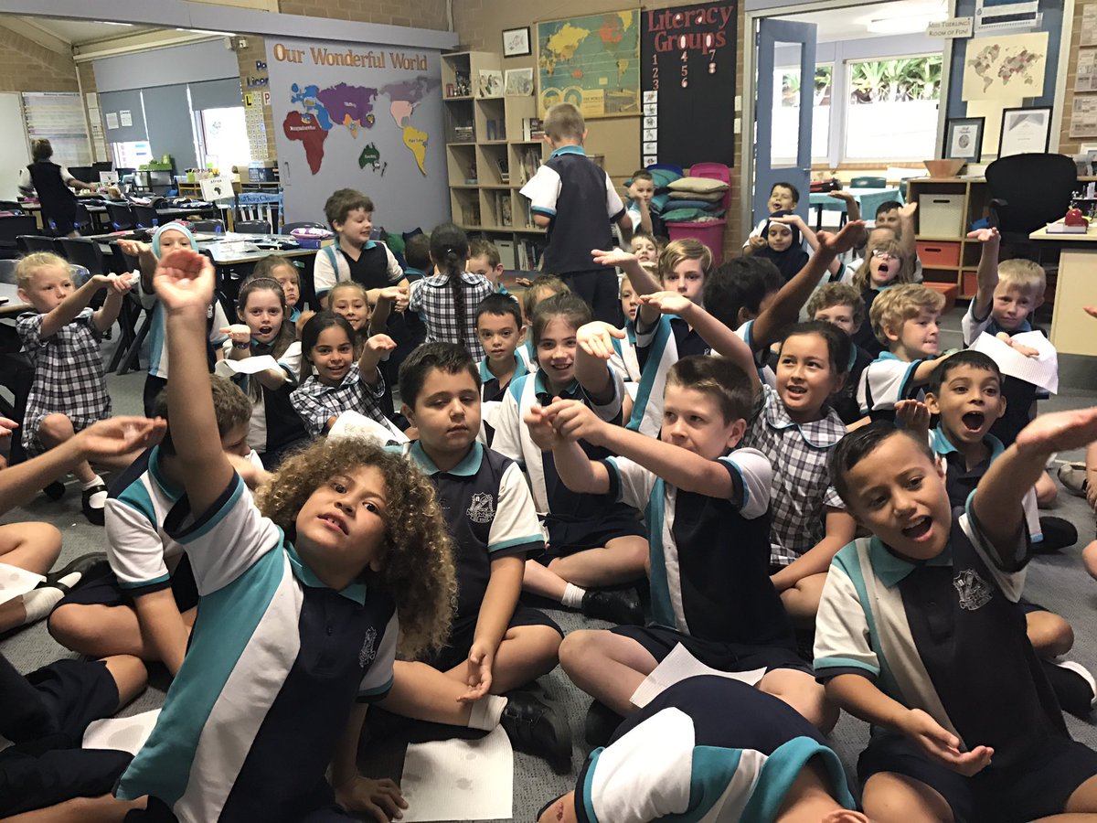 tuerlings5's tweet photo. Today's science experiment! Who knew melting ice on your hand could be so enjoyable! @rebecca11371 https://t.co/yAvyvB4fxa