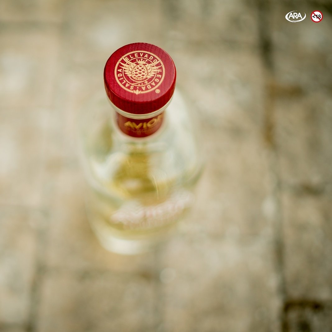 TequilaAvionSA's tweet photo. With tasting notes of floral with hints of cherry, peach and pear, Tequila Avion is here to elevate. #AvionLifeSA #AvionTequila https://t.co/gPt3jR3qfT