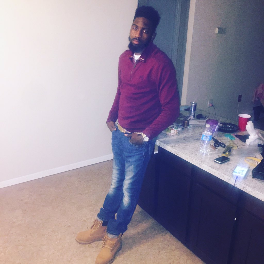 Letsdoit_kblack's tweet photo. Shit I trap in 😎🤘🏽💪🏾💯 https://t.co/8Mm6jyBnqz