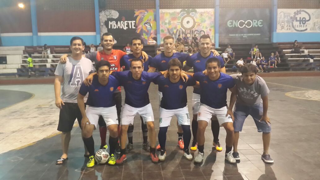 Holanda010ExaSP's tweet photo. El equipo ya ganó 2 partidos y este sábado va por el grupo A 💪💪#ExaSP #TorneoDeVerano #Holanda010 https://t.co/metMPOct2a