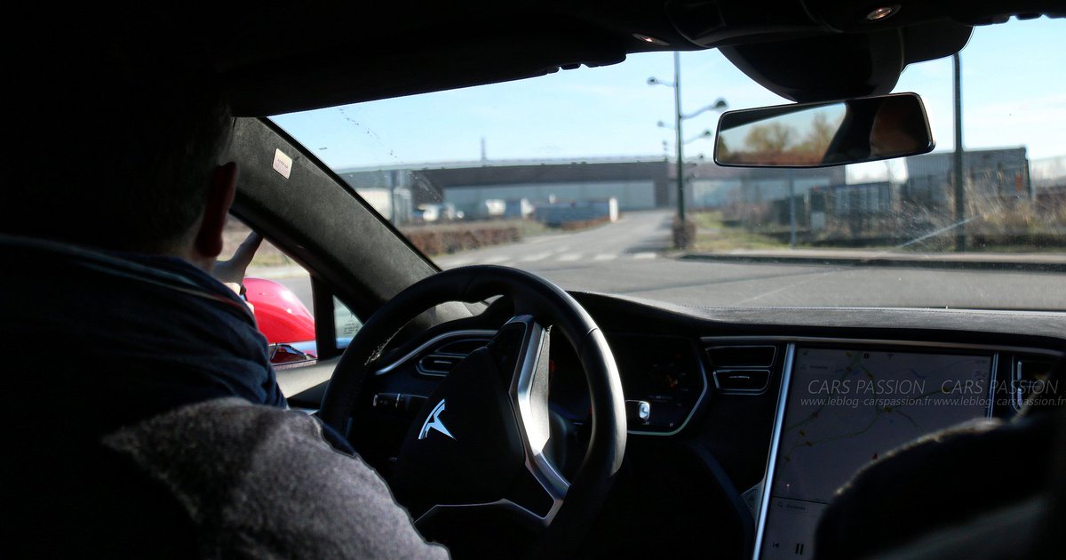 Flow78t's tweet photo. Jour 2, sur la route du château de Chenonceau – Part 2/3… https://t.co/Ub0KNEGvj5 #Actu_web #autonomie #batterie #tesla #Tesla_Model_S https://t.co/5r4CrG7rQU